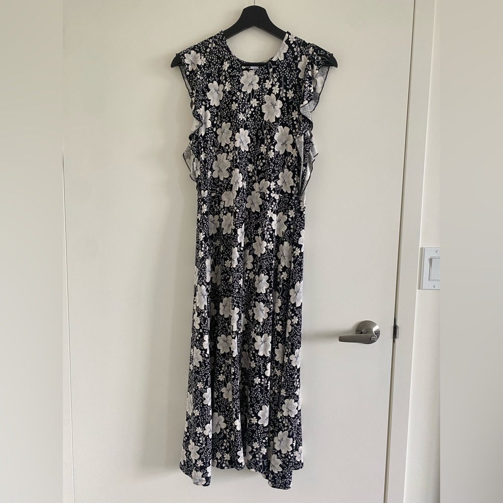 Old Navy Floral midi dress